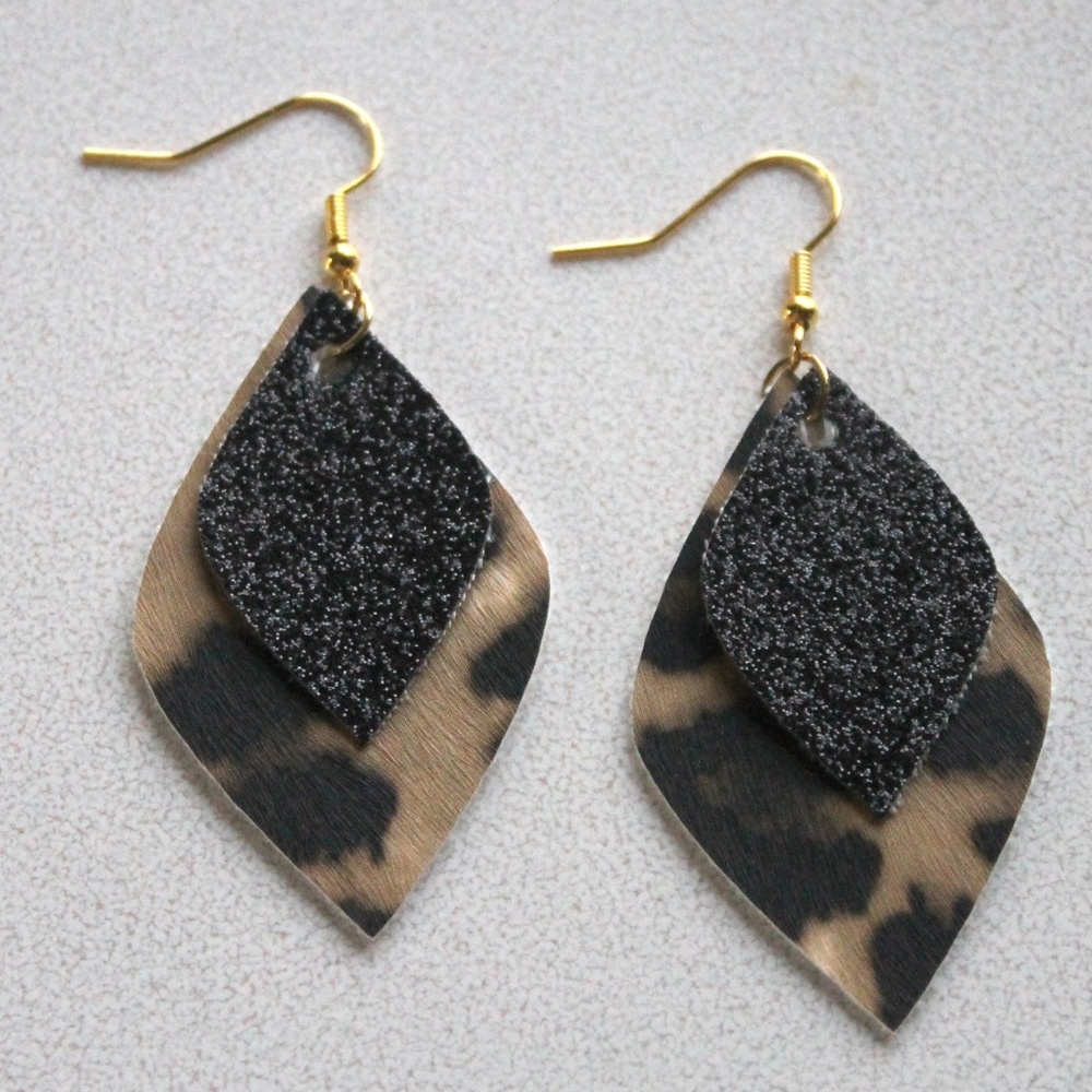 Faux leather leaf-shaped earrings with 2 layers